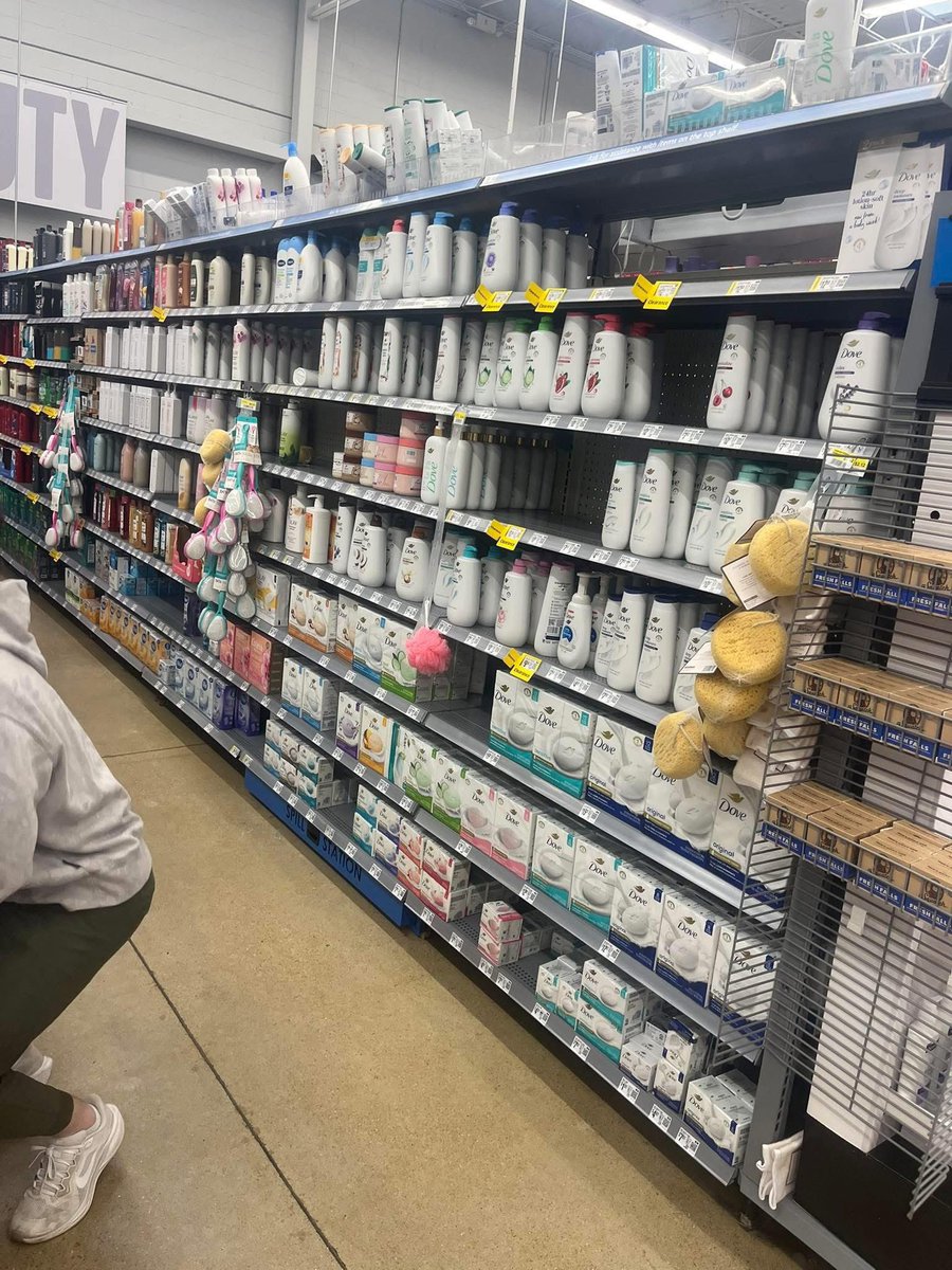 layxsnv's tweet image. Yep the soap aisle￼ is still full.. as I figured.