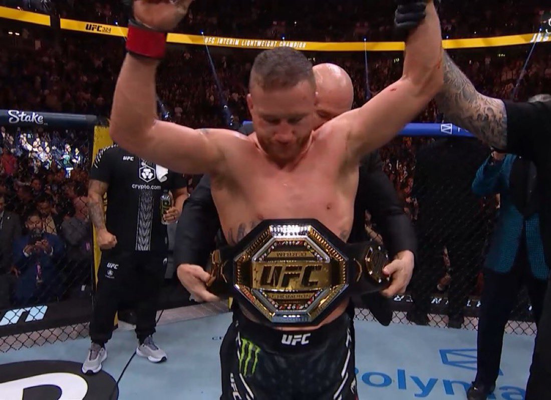 Justin Gaethje takes it by unanimous decision

What a fight man  
#UFC324