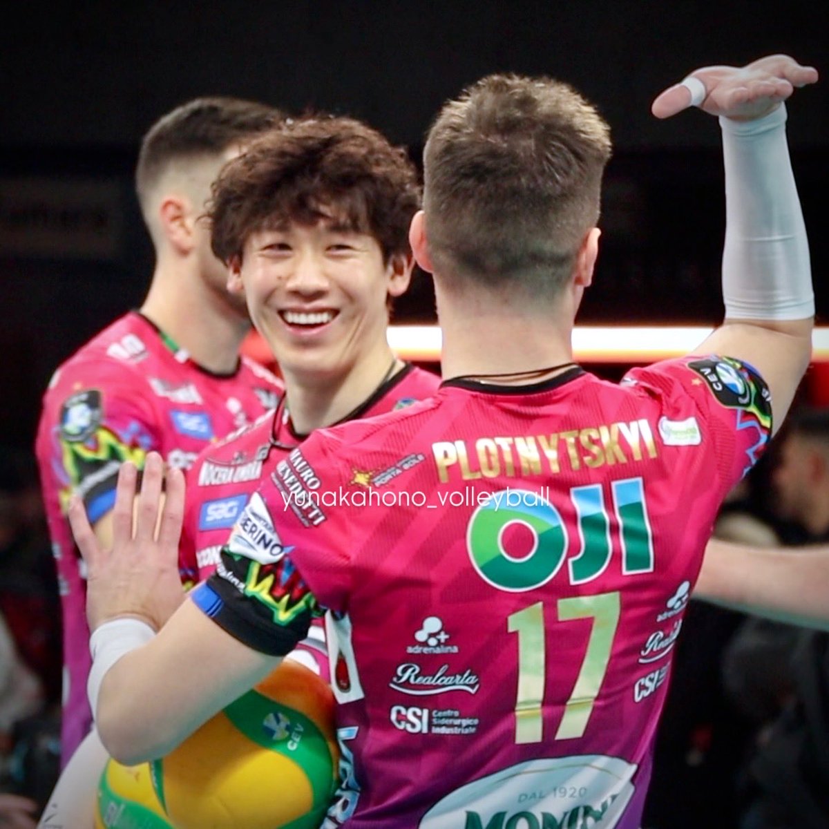 yunakahono's tweet photo. CL Round4
Perugia vs Berlin🇩🇪
試合前

2026.1.21

#石川祐希 選手☺️
#yukiishikawa
#blockdevils https://t.co/KcB2T7VbBr
