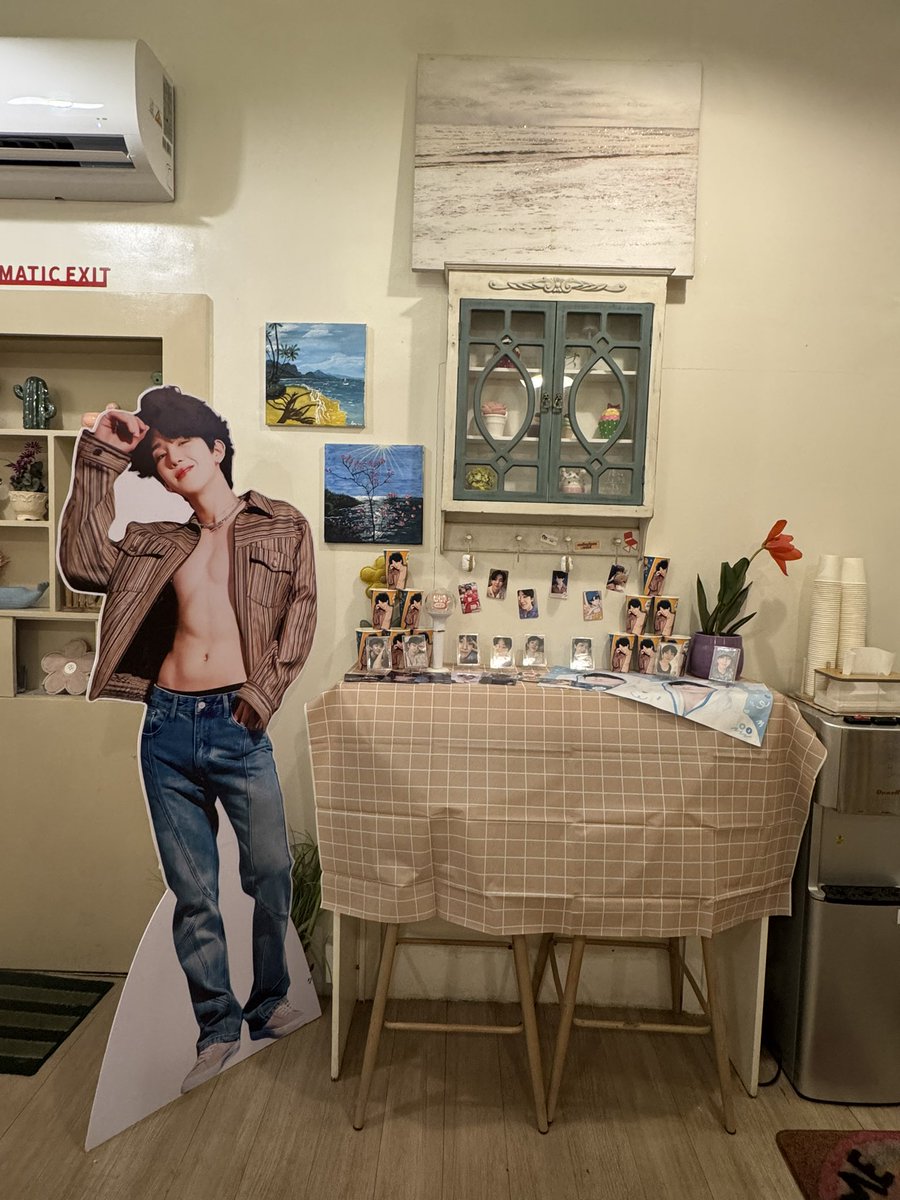 Bloomchic29's tweet photo. Here already at @bbangcafePH’s event for uri 🍞’s bday celebration~ 🤗

Happy to finally meet filo bbangdungies!

#Byungjoo_108Bread https://t.co/9apnkVe76t