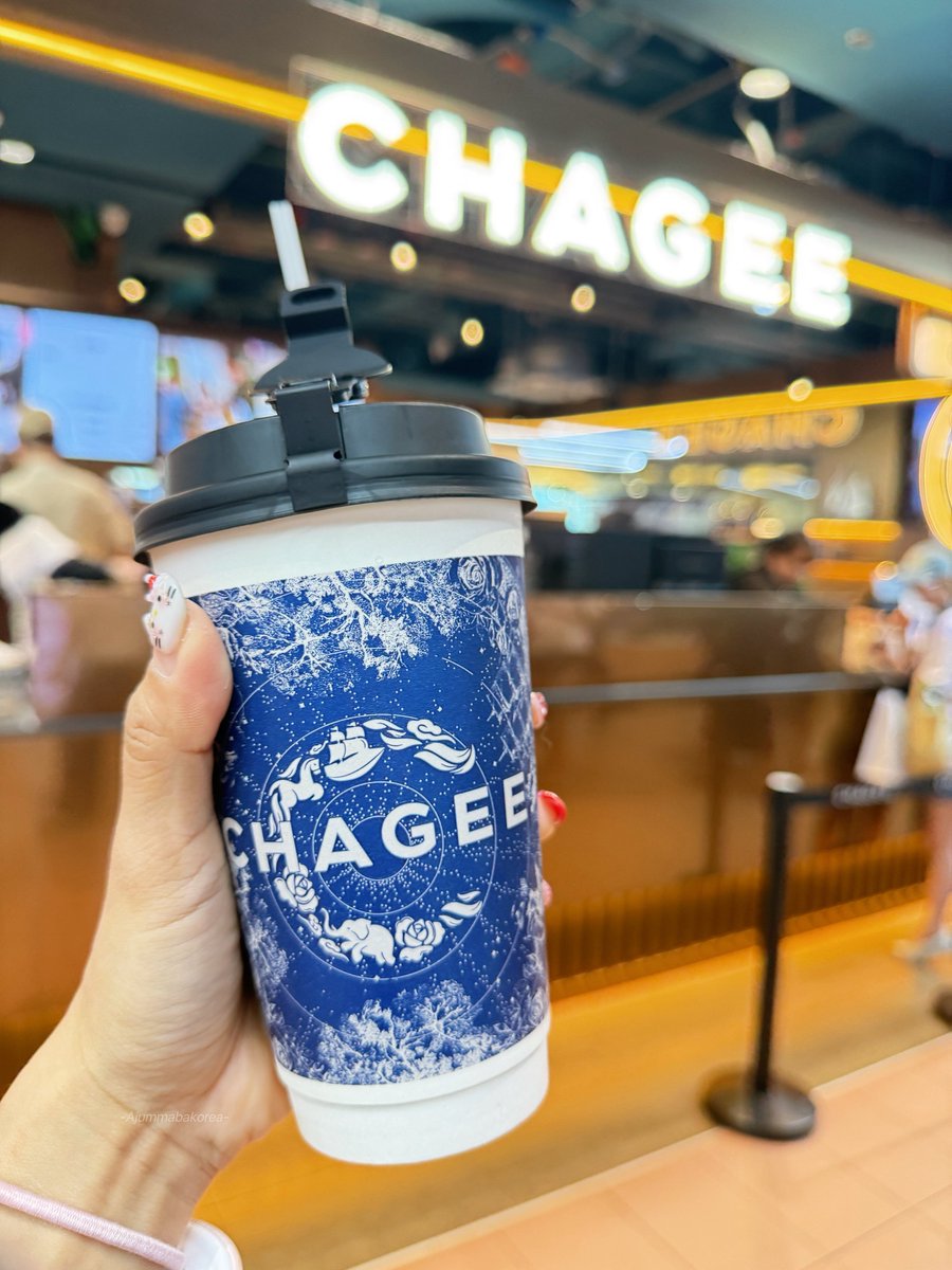 ajummabakorea's tweet image. กินชาจีตามน้องวอนยอง อันนี้น้องชอบสุด
ชานมใบข้าว น้ำแข็งน้อย ไม่หวาน 
อธิบายรสชาติไม่ถูกอะ ใครเคยกินแล้วบ้าง