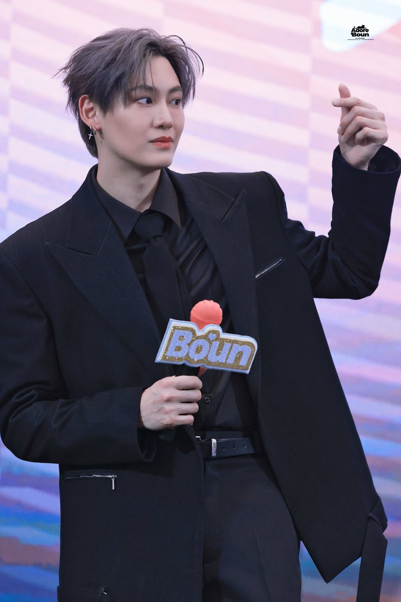 Adore_boun's tweet photo. 260125 BOUN FS SHANGHAI
#bb0un #BounFanSigninShanghai https://t.co/LC6tN0I3wK