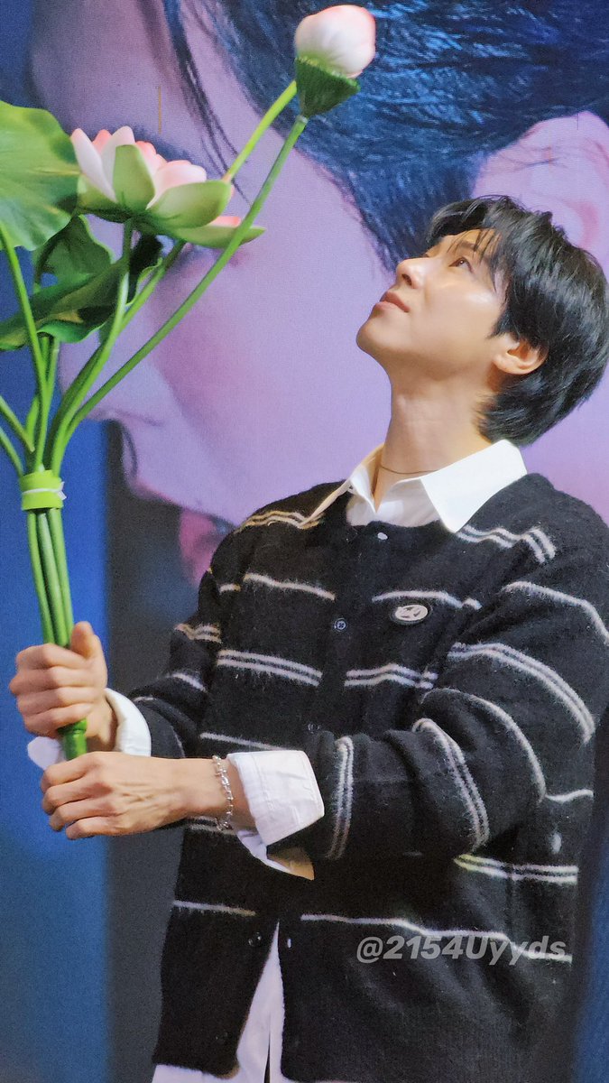 260124 I-KNOW Final fansign event in Hangzhou
Pretty Yunho🪷
#유노윤호 #정윤호 #YUNHO
#UKNOW #ユノ #UKNOW_Stretch #IKNOW #UKNOW_IKNOW