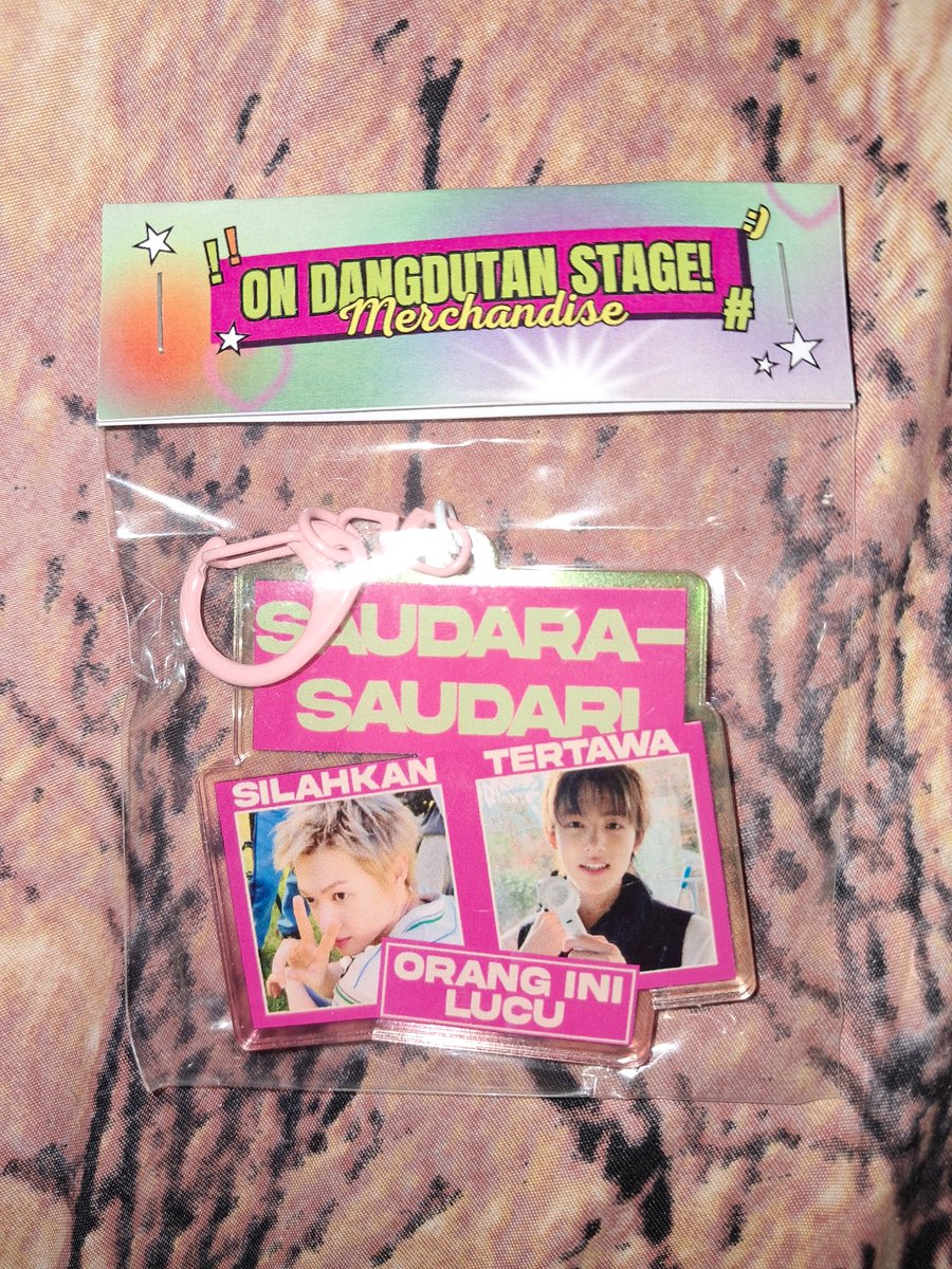 hourlyjsz's tweet photo. halowww kakk, keychainnyaa sudah sampai dgn selamatt!! lucu bgt SUMPILLLS keychain adiks2 ku ini 🩷😭 tysm kakk much luvv <3 @whataboutime https://t.co/xruRIXmPm1