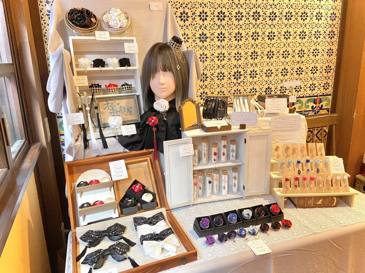 #作家たちの隠れ家2 オープンしています！
18:00まで！ぜひお越しください✨