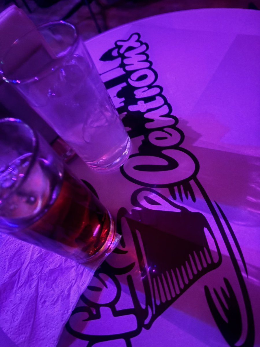 cleoyandy's tweet photo. 😈👀 
@Cafe_centromx 
@Cafe_centromx1 https://t.co/GceUc8bDqX