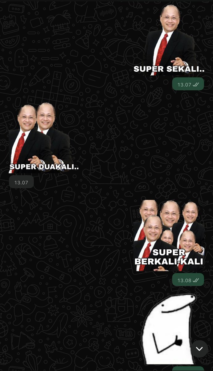 dearlunes's tweet photo. this is what happened when u share the same brain cell 🤡 https://t.co/xqFRHjvfdv