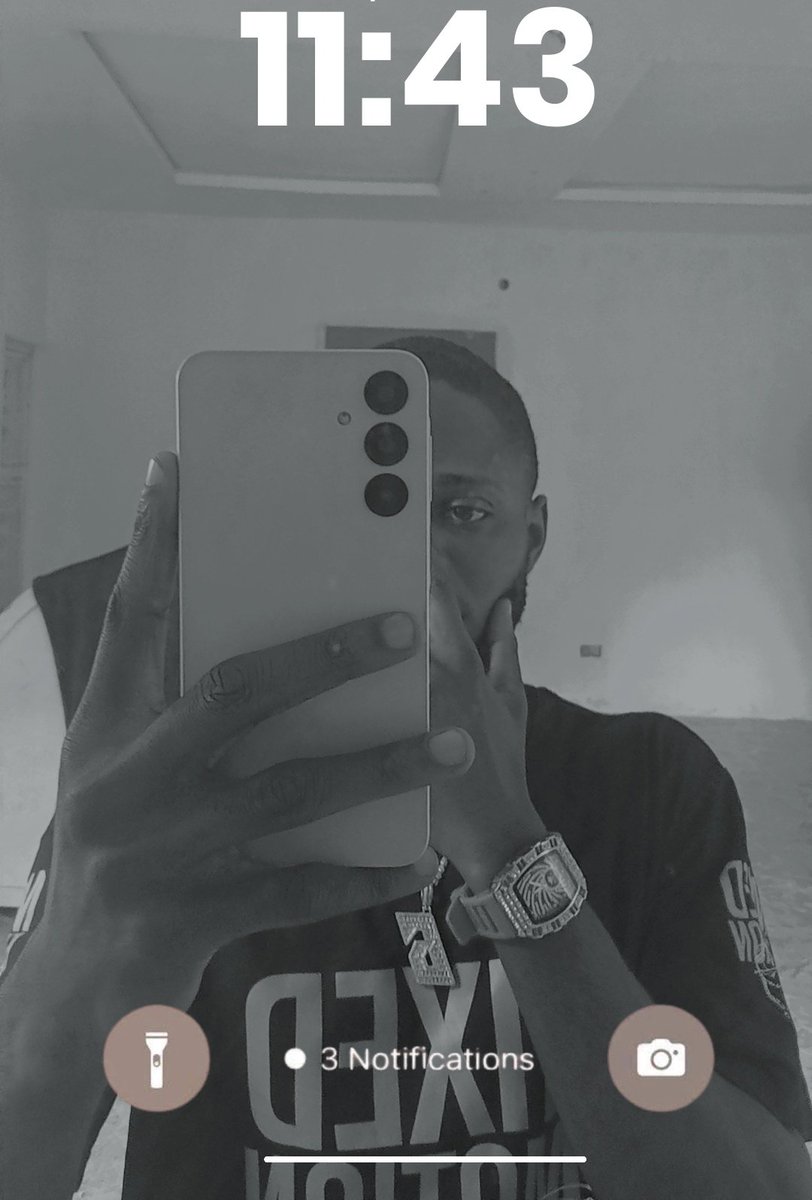 Good morning Friends of Jeffrey Amaks 
May today bring blessings and open doors 🚪....