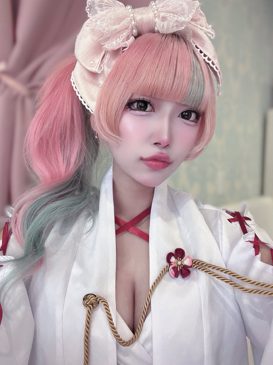 自撮り #大阪コンカフェ #ピンク髪