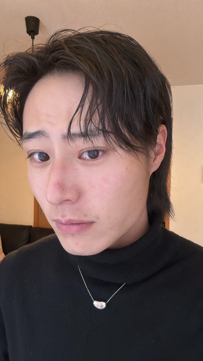 shimi279's tweet photo. 毛流れ作れば色気出ると聞きました https://t.co/D0pyw7rRK0