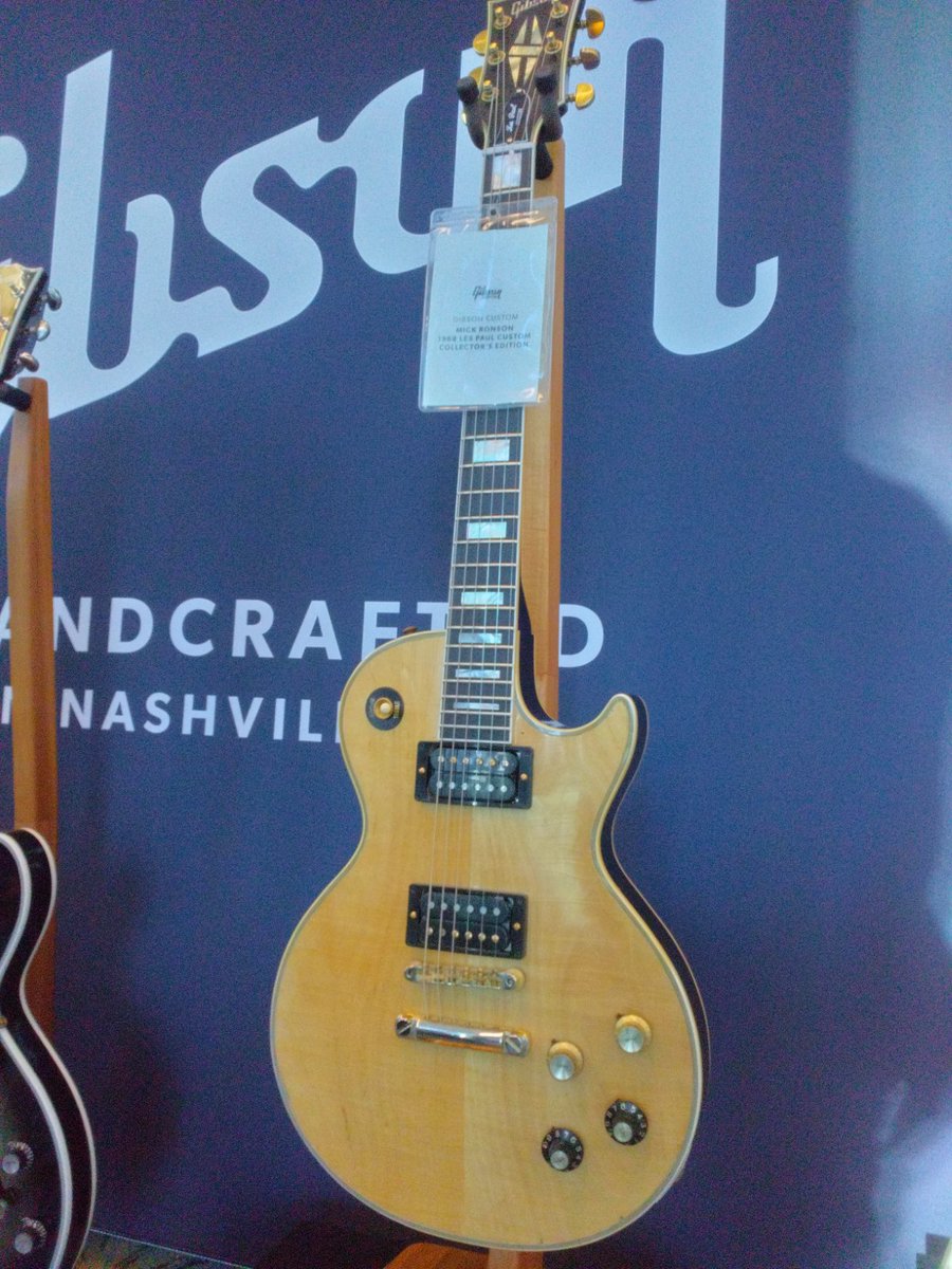 ishibashimusic's tweet image. 【The NAMM Show レポート】
イシバシ楽器スタッフがアナハイムで開催されているThe NAMM Show現地から最新情報をお届け！
Gibson Custom＆USA製品の展示に、何やら気になるモデルが…
今のところ日本国内への入荷は未定ですが…ファンの皆様、続報をお待ちください！
#NAMM
#NAMM2026
#NAMMShow
