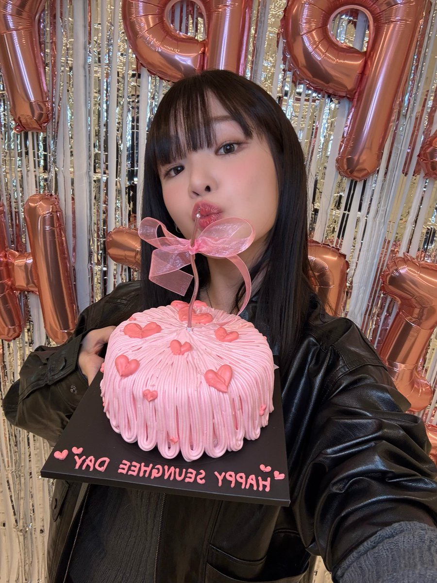 OHMYGIRL_official tweet media