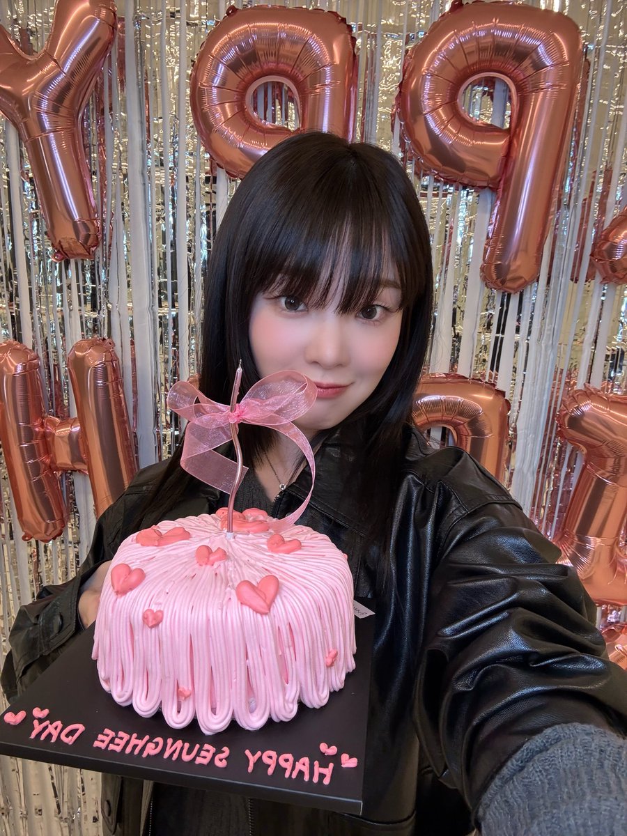 OHMYGIRL_official tweet media