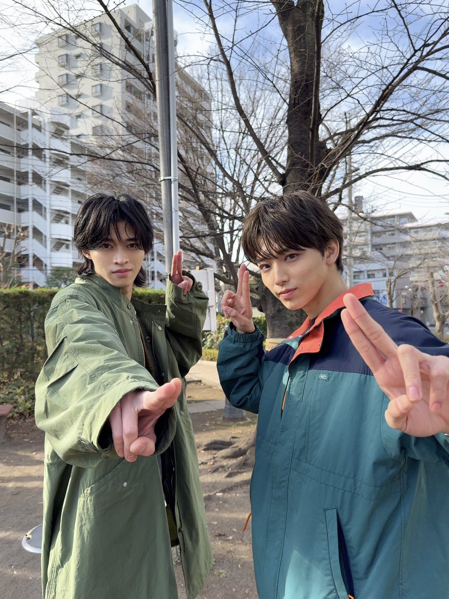 mx_dramania's tweet photo. 𝟮/𝟱(木)よる𝟵時𝟮𝟱分スタート👮‍♂️💘
〖#ゆかりくん はギャップがずるい〗

📸＜ 滅！な二人❣️

いつも冷静な先輩刑事ゆかり(#高尾颯斗)と
明るくチャラい後輩刑事の芝(#別府由来)👮‍♀️👮‍♀️

性格真逆なバディの活���にもご注目を💪🏻🔥

60秒予告はこちらから💁🏻‍♂️
https://t.co/LroXryAR46 https://t.co/IJLiVzThrA