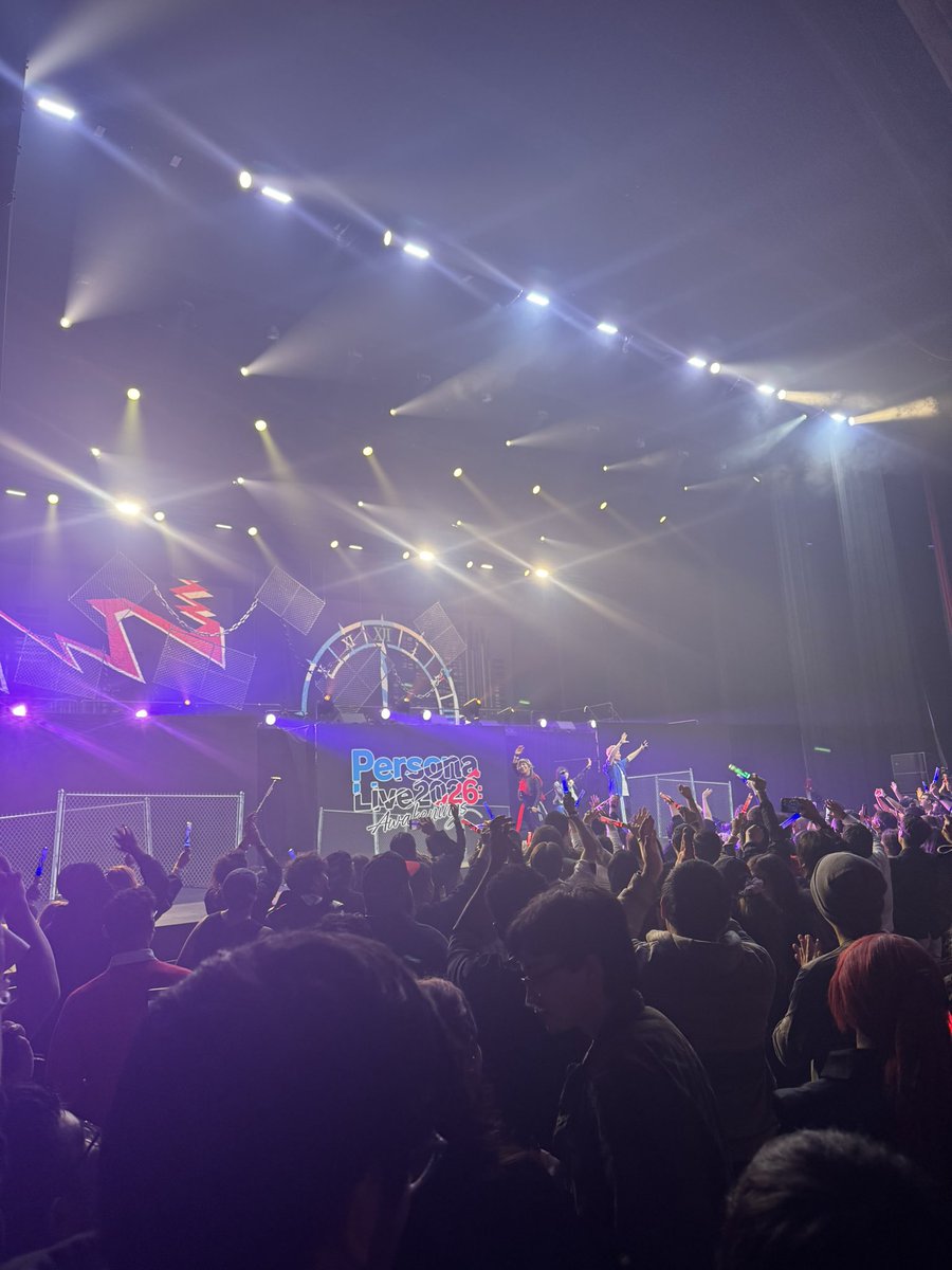 Prodigy487's tweet image. Incredible concert. I loved every minute of it.

Also what the fuck do you mean the DBS Remake is real