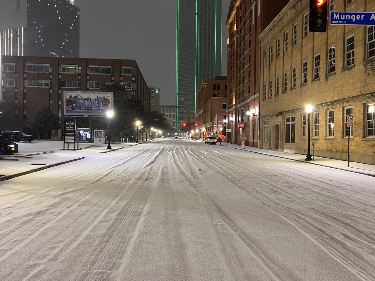 townbrad's tweet image. You know the streets are bad when you gotta get a hotel in your own city!