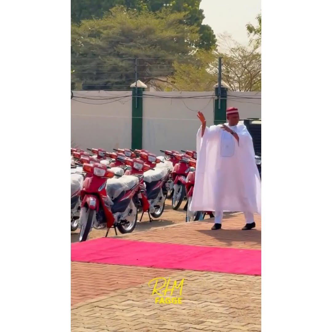 instablog9ja's tweet photo. Kano Governor Yusuf empowers social media influencers and content creators with 600 motorcycles. https://t.co/Pa6bIob1Tk