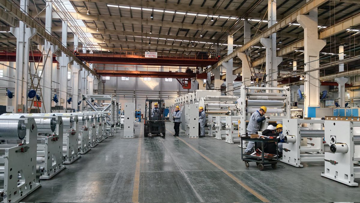 Thisisweinan's tweet image. 🚀Shaanxi Beiren Printing Machinery kicks off 2026 with contracts over ¥30M!
Wallboard efficiency x2
Guide roller daily output +30%
2025 revenue ¥755M, record high
💡 Driving jobs, partners &amp;amp; the industrial chain.
#MadeInChina #SmartManufacturing #PrintingInnovation