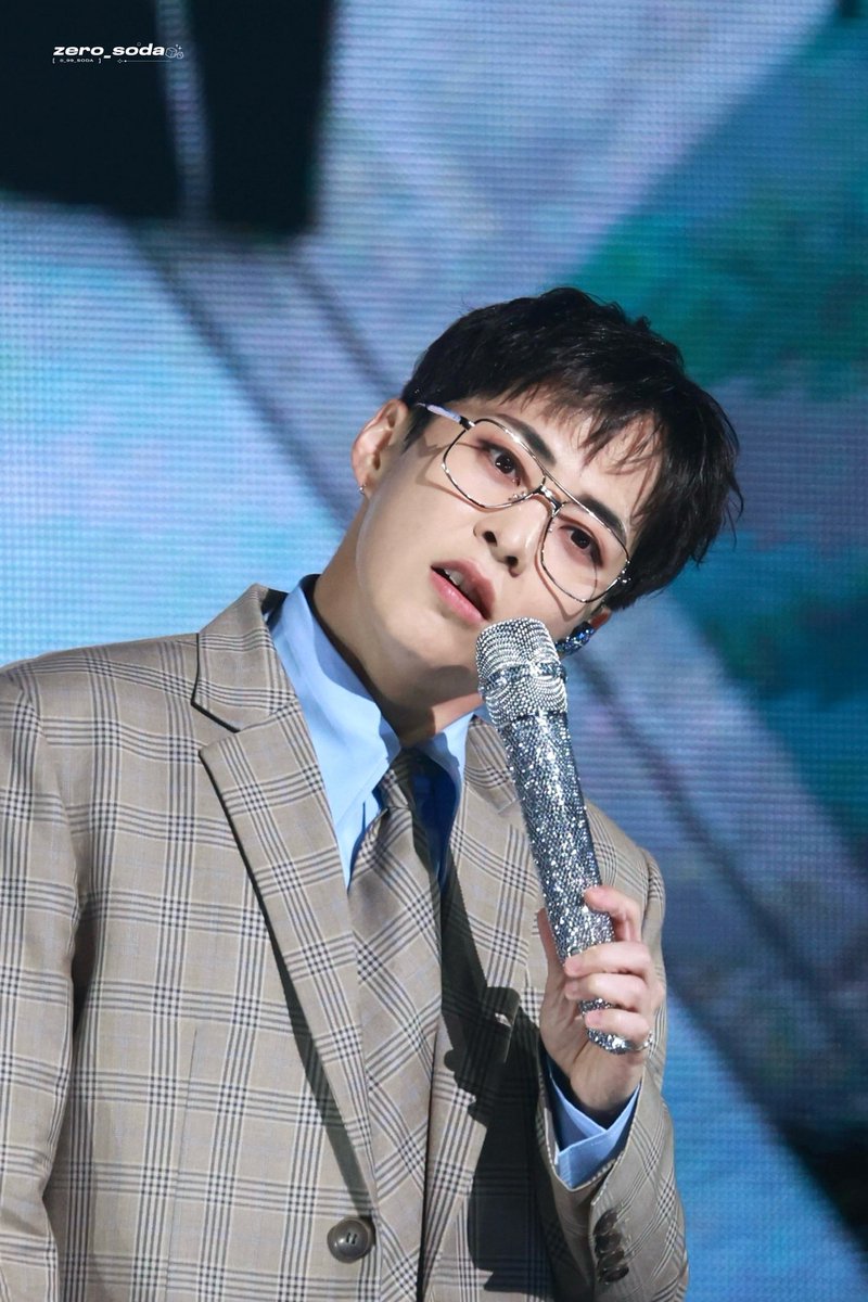 _99_soda's tweet photo. 250927 'X times' ENCORE Seoul day1

😲😲😲😲

#XIUMIN #시우민 #シウミン #秀珉
@XIUMIN_INB100 https://t.co/dAsPOjm2zJ