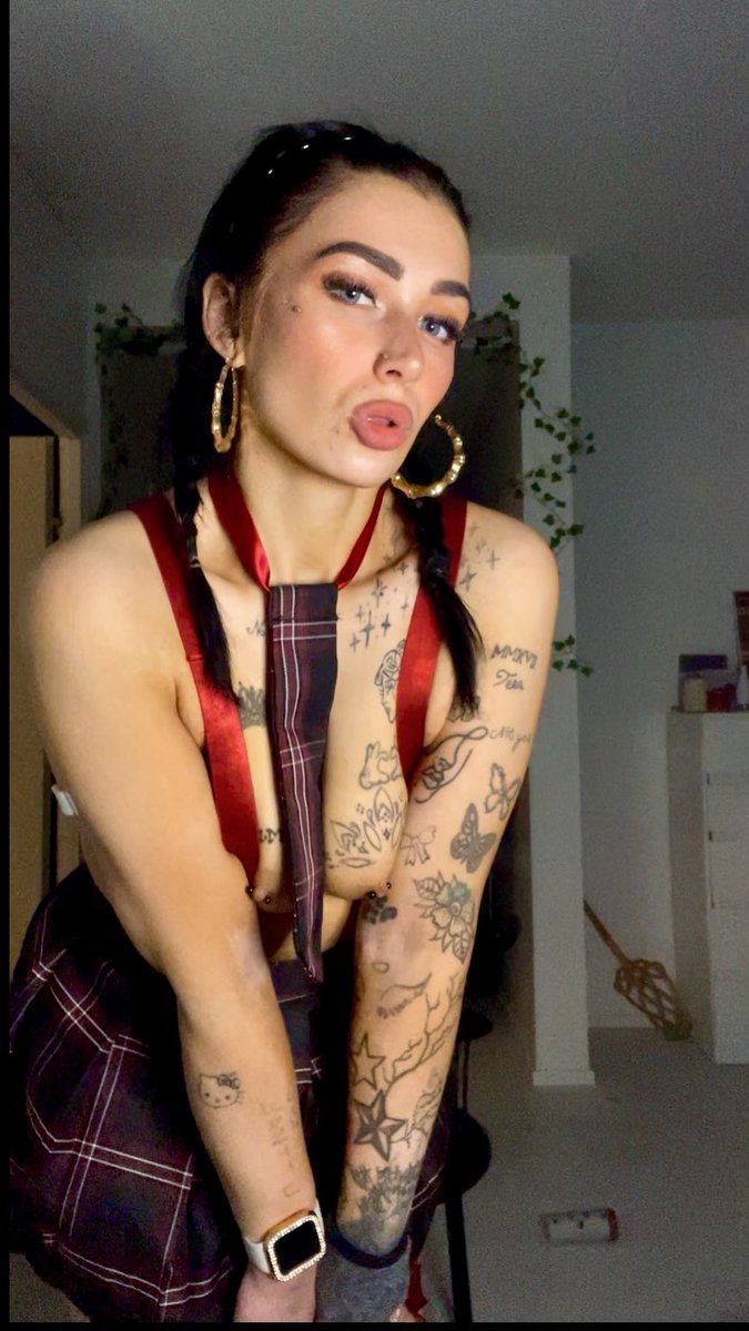 finhillaa's tweet photo. @Onlyfans_RTpr https://t.co/sDCetifxBw https://t.co/yz7qfQtfwX