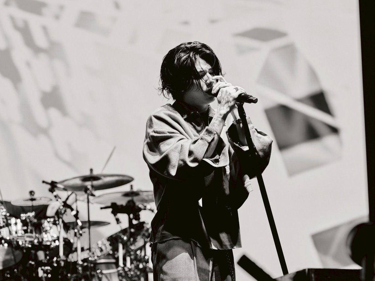 MY FIRST STORY tweet media