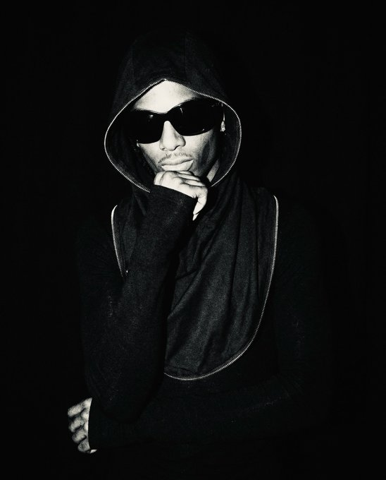 PloybertCorti's tweet image. please don't tell me I'm the only one who sees it? 😭