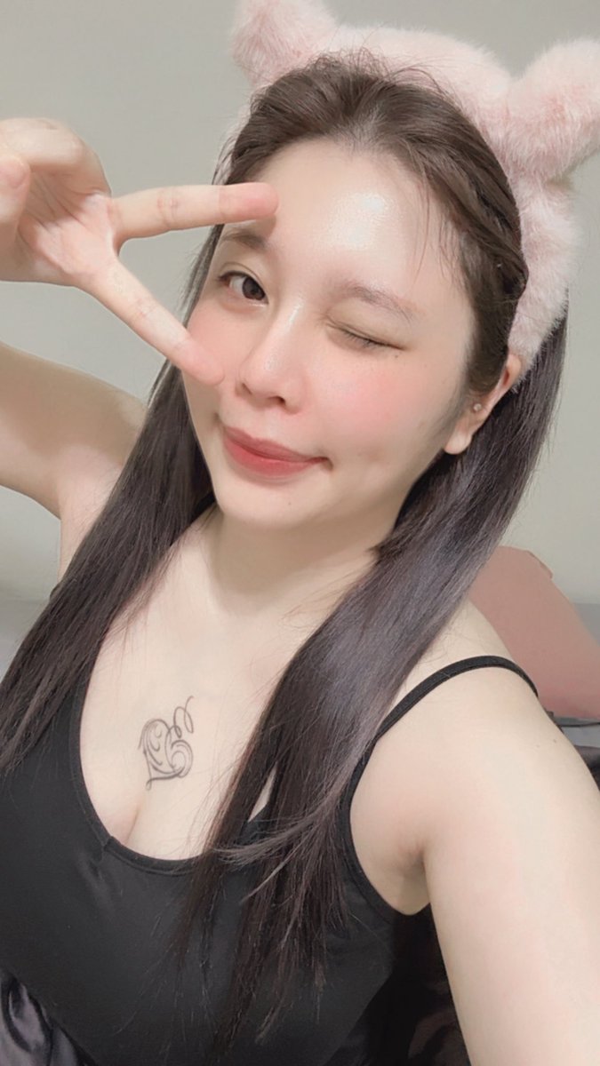 https://t.co/mto43N8DUZ
接長頭髮免費更新
最近一直漲奶完全不能趴睡好痛
朋友說我氣色越來越好所以免費更新
大家快點訂閱66❤️❤️❤️ https://t.co/VSbWSLHIXz