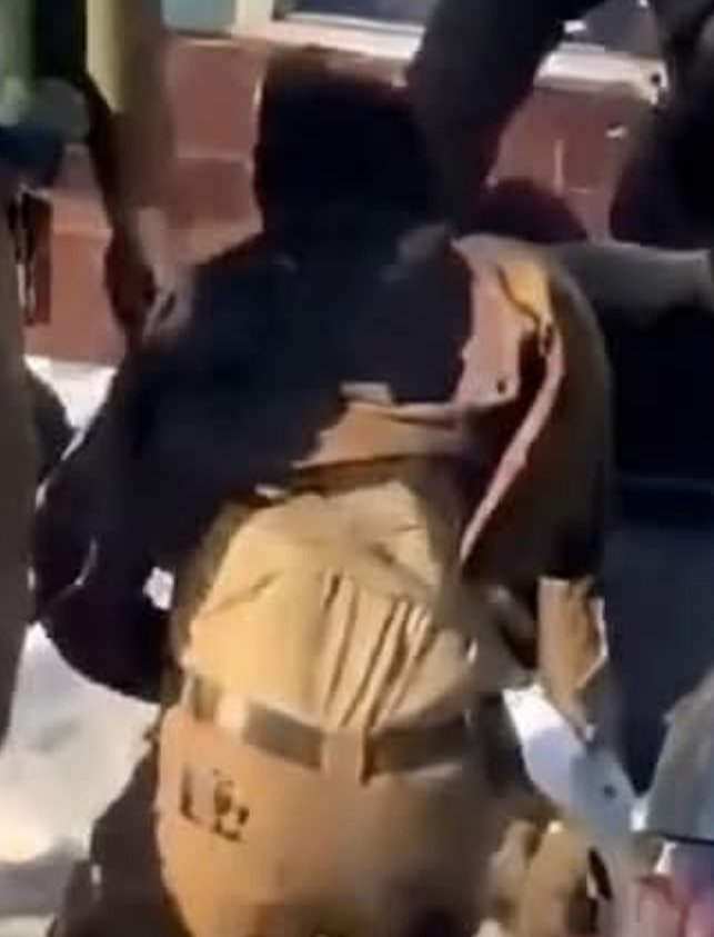 GhostReape96162's tweet photo. The state of MN is a CONCEAL CARRY STATE , clearly the victim was disarmed and the officer that disarmed the victim fired the first round using the victims own weapon . That lead to the following chain of events . https://t.co/EZ5ALWWOzV
