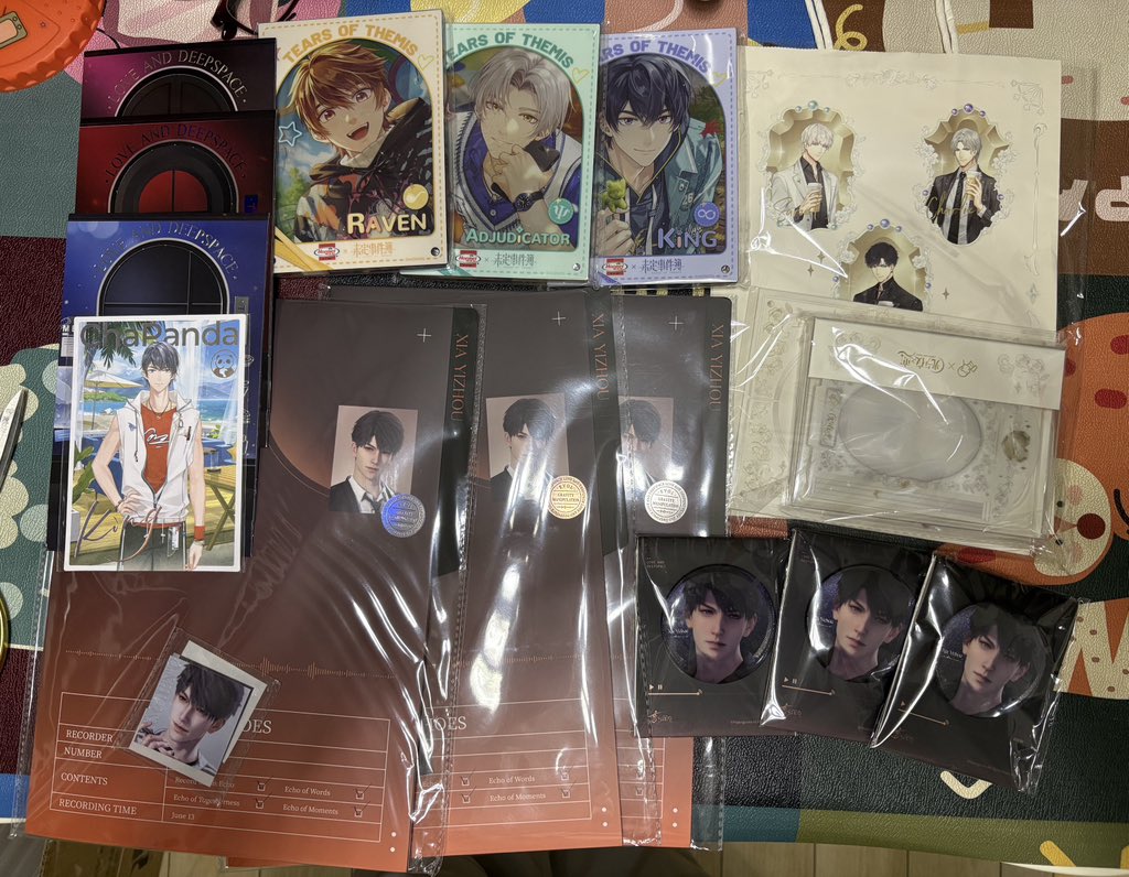 AraceAce's tweet photo. Help to buy. If any need pm me!!!#LoveandDeepspace #tearsofthemis #鬼灭之刃 #代购 #谷子代购 #animate #game 
 https://t.co/mzjwcm7lVo https://t.co/sxUD6Z0F62