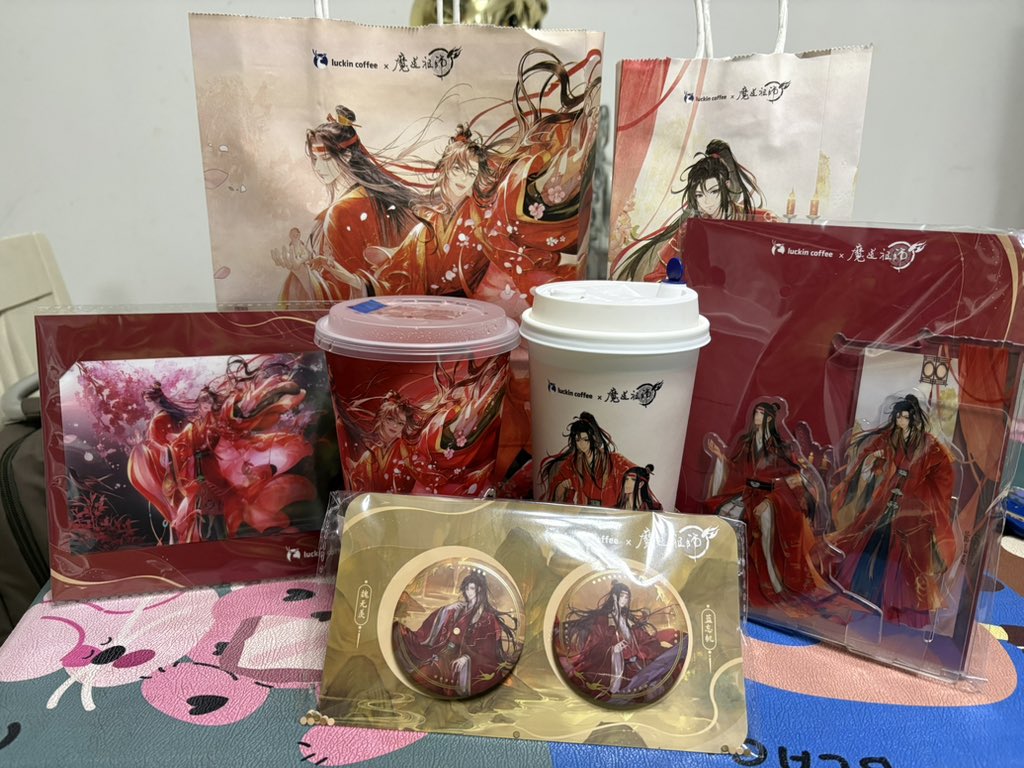 AraceAce's tweet photo. Help to buy. If any need pm me!!!#LoveandDeepspace #tearsofthemis #鬼灭之刃 #代购 #谷子代购 #animate #game 
 https://t.co/mzjwcm7lVo https://t.co/sxUD6Z0F62