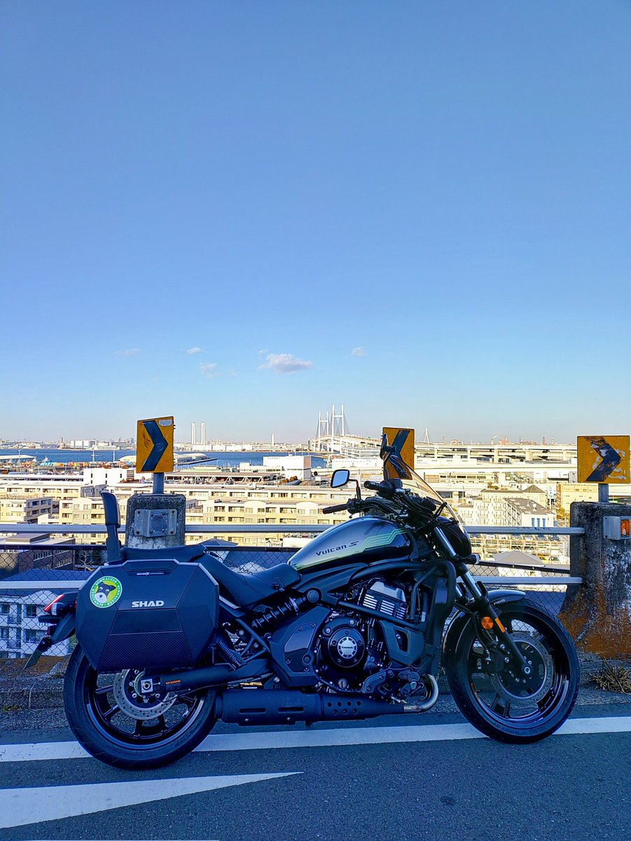 Kan1167181's tweet image. 横浜の街よ
私の新しい仲間だよ
時々遊びにくるから
仲良くしてくださいね

#リターンライダー 
#横浜
#VulcanS