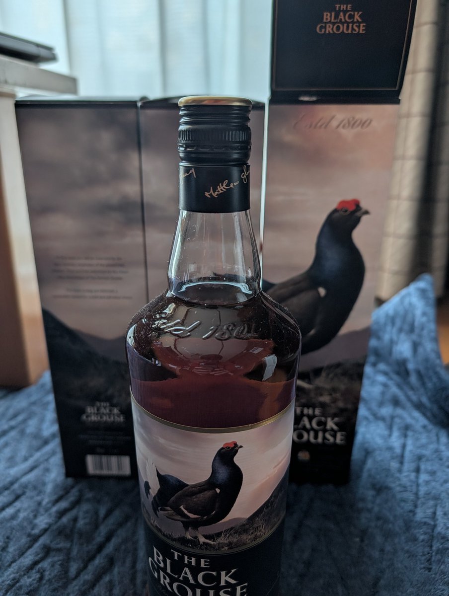 Quarry_Entei's tweet image. お家お掃除してたら終売の未開封黒ライチョウさん3本も出てきて歓喜✨️