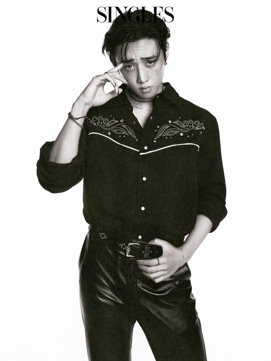 Editorial energy, timeless mood. Shot with SINGLES Magazine.
ᅠ