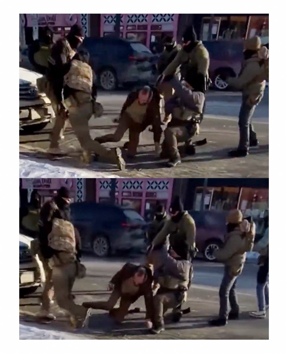 <a href="/jonathanalter/">Jonathan Alter</a> <a href="/inzanelaw/">Zane Law</a>