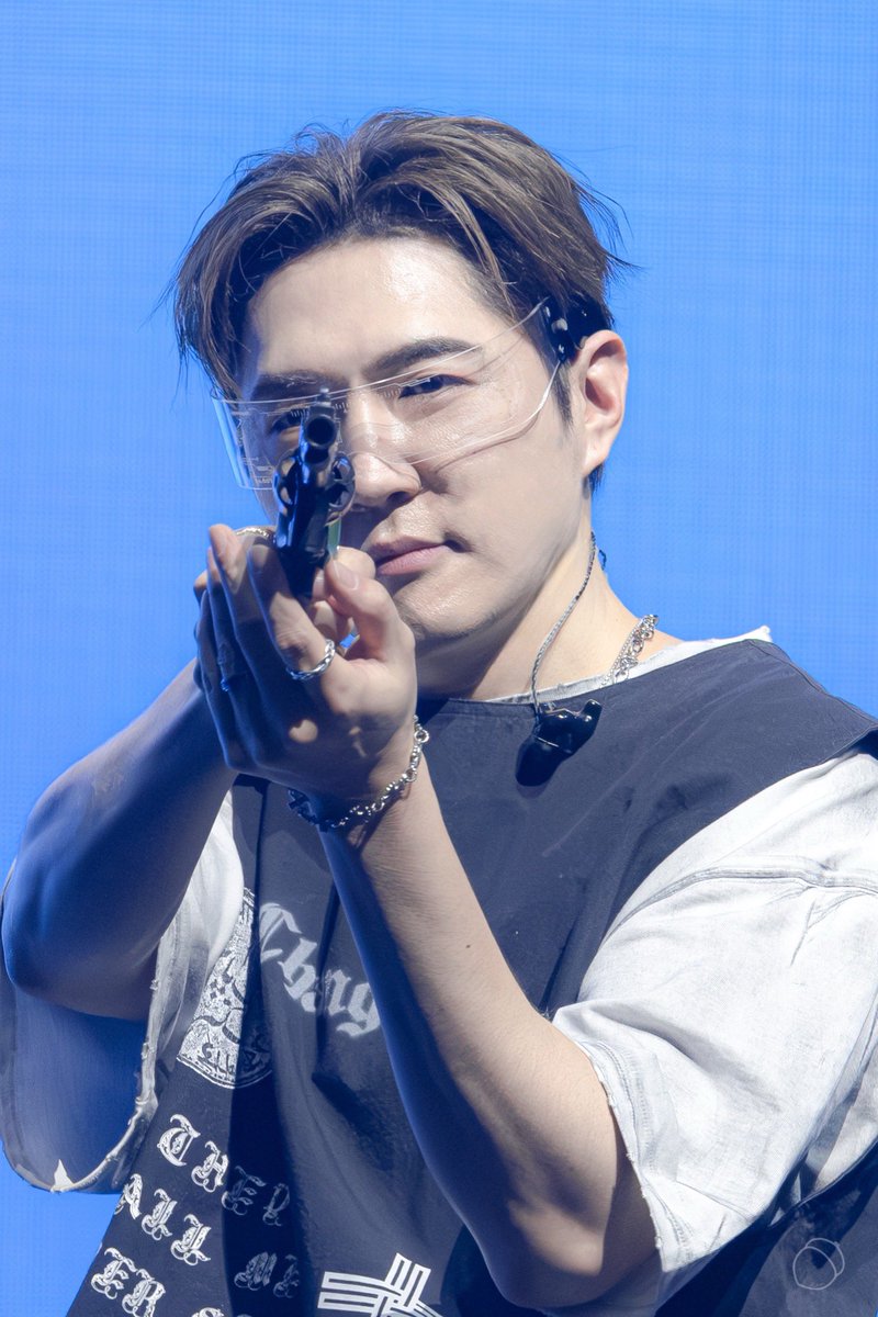 260124 [ DAN STUDIO ]

살…려..아니 그냥 죽여줘……

#지오디 #안데니