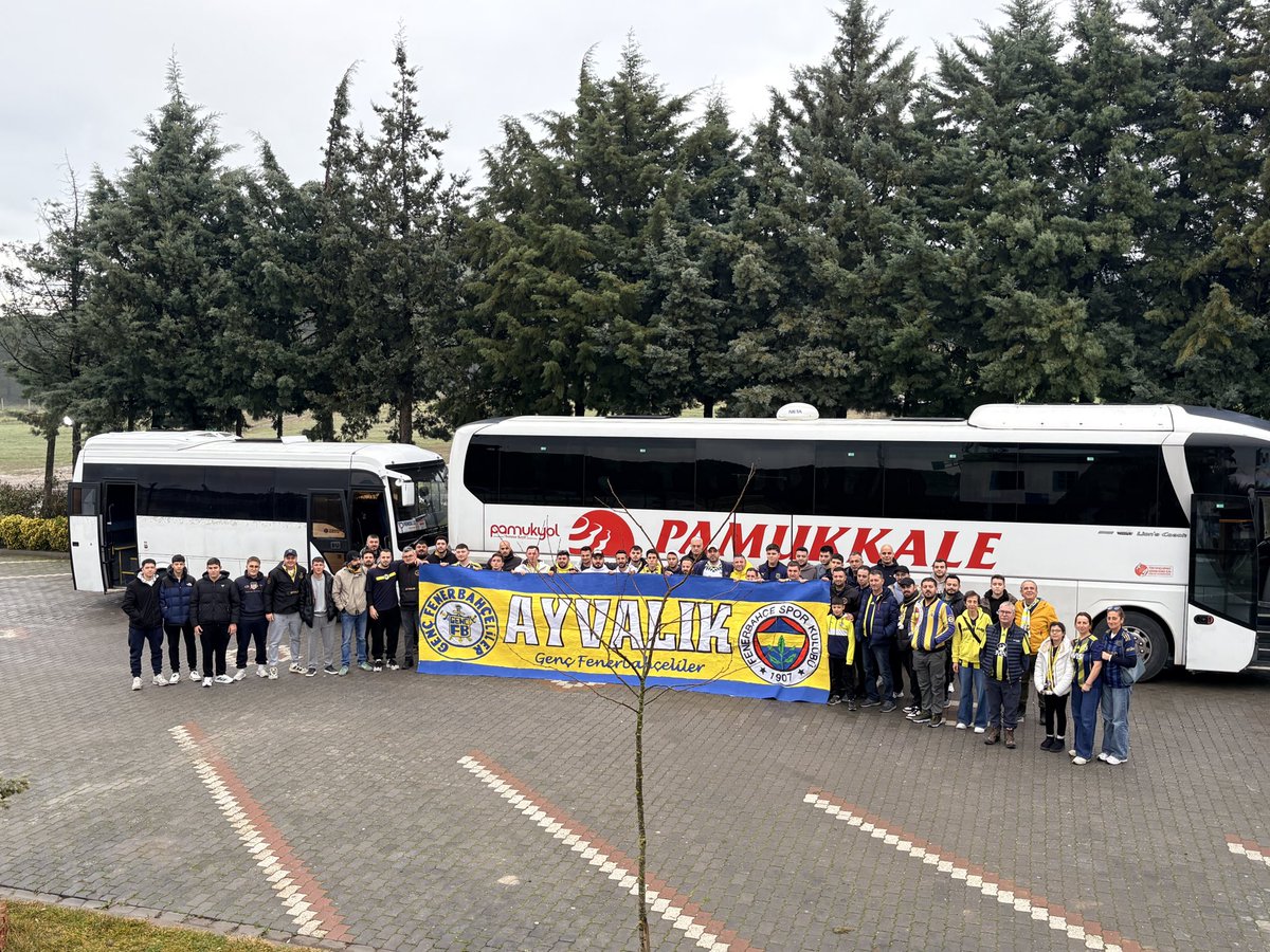 GFBAYVALIK10's tweet photo. HER ZAMAN HER YERE GİDER!

Fenerbahçemiz - gö*tepe karşılaşması için Kadıköy yolundayız. 
 
#AyvalıkGFB https://t.co/42yGkYHAZL