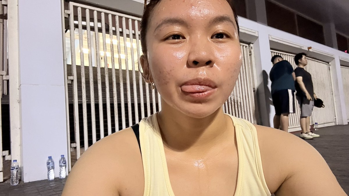 berisiksilent tweet media