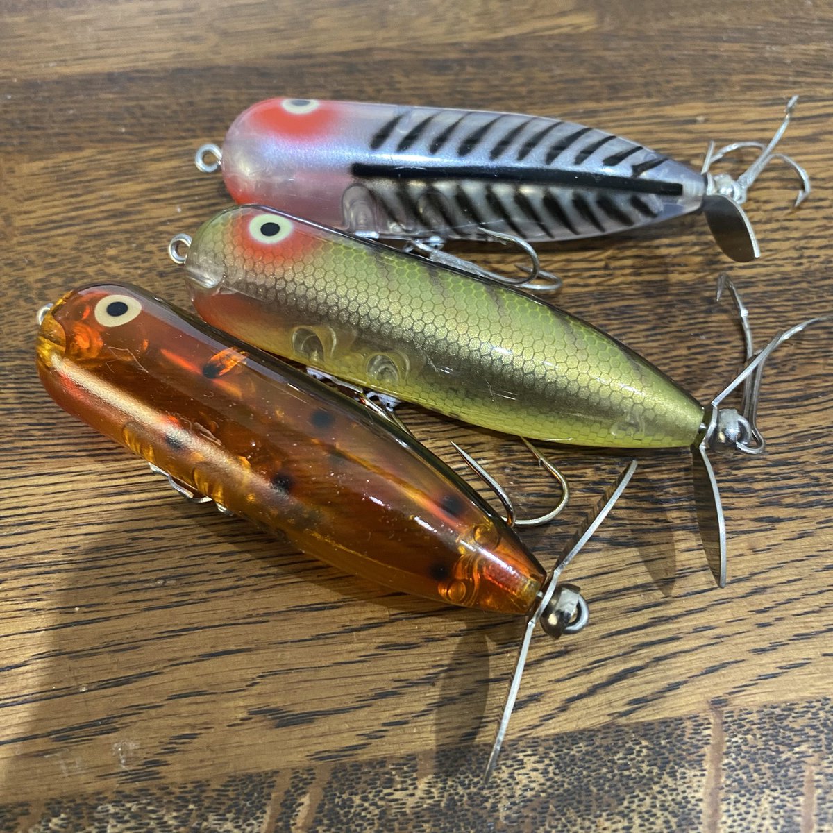 edgetrax's tweet image. ダイリツではなく(ダイリツは勿体無い)
ボディもしくは腹がクリアなモデル
改造ベースに集めようとしたけど
現行のブランクもまぁまぁ高い…🥺