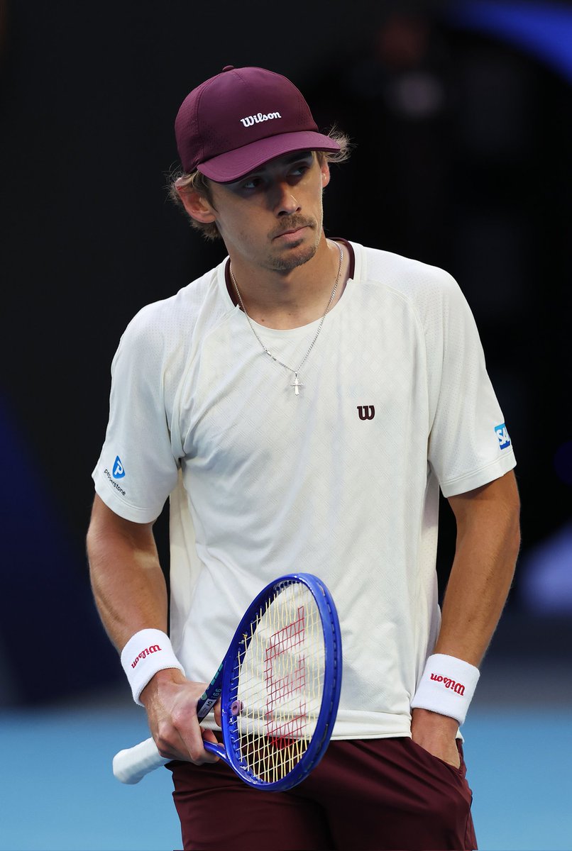 de Minaur d. Bublik 6-4 6-1 6-1 at the Australian Open What a