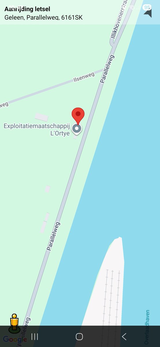 Verkeersongeval met prioriteit 1 op Parallelweg in Born