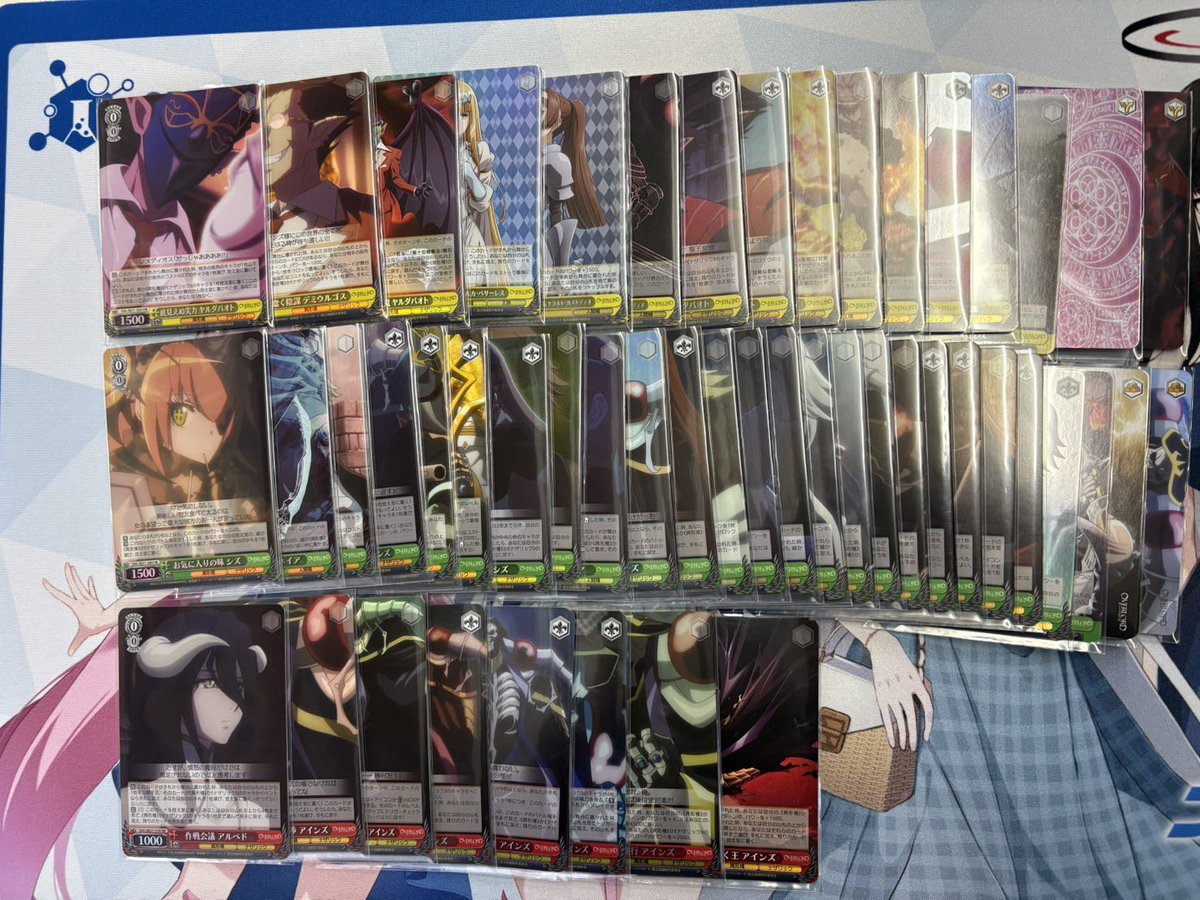 ヴァイス オーバーロードのデッキ 入りました 140,000円