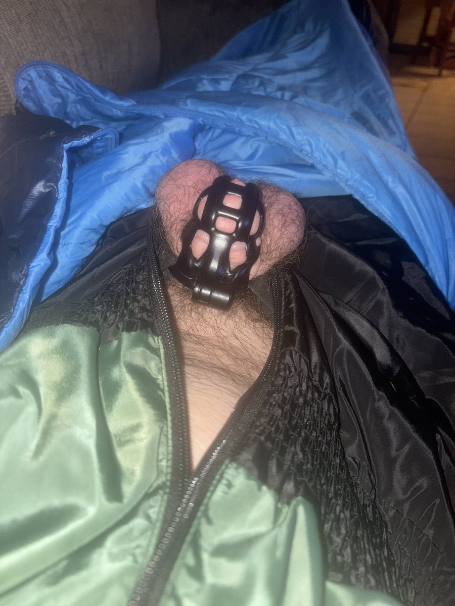 LockedRebel893's tweet photo. A week self locked and wishing I didn’t have the option to unlock https://t.co/An1gbsziGD