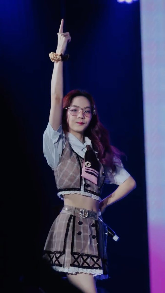 LittleSatchan's tweet image. ถ้านี่คือ #FinalCall ที่เท่ที่สุด 🔥🤏🏻✨

#SatchanSawitchaya 
#Chocolatiere