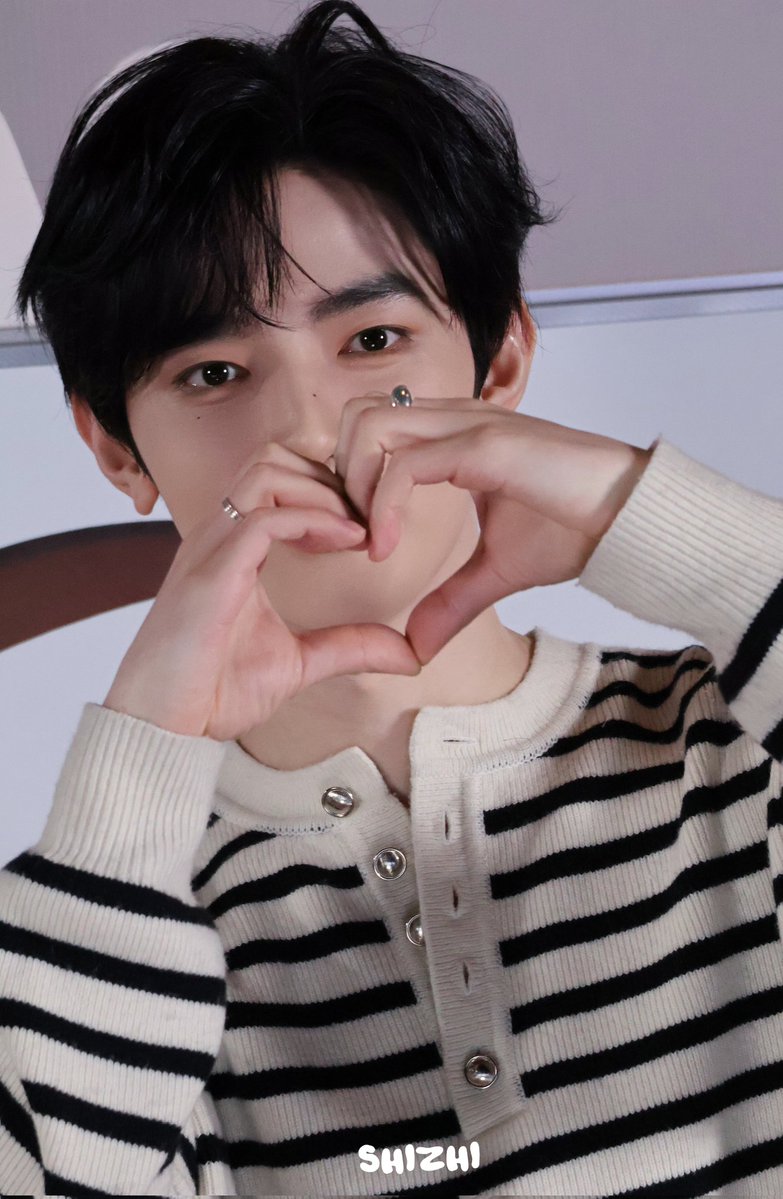 SHIZHI_HAO's tweet image. 260125 VASELINE FANMEETING 

#alwaysstaywithzhanghao
#ZHANGHAO #장하오 
#ZEROBASEONE #ZB1 #제로베이스원 #章昊