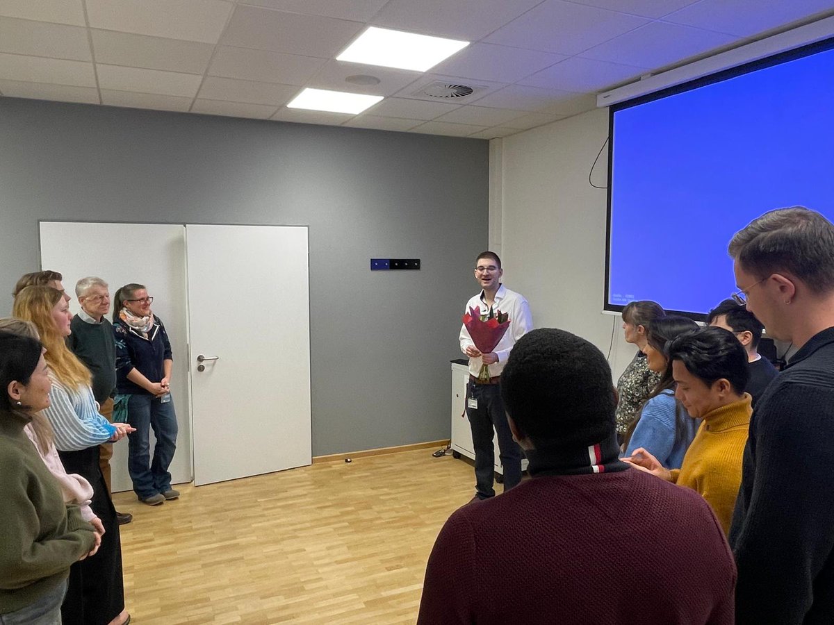 Niels Voigt tweet media