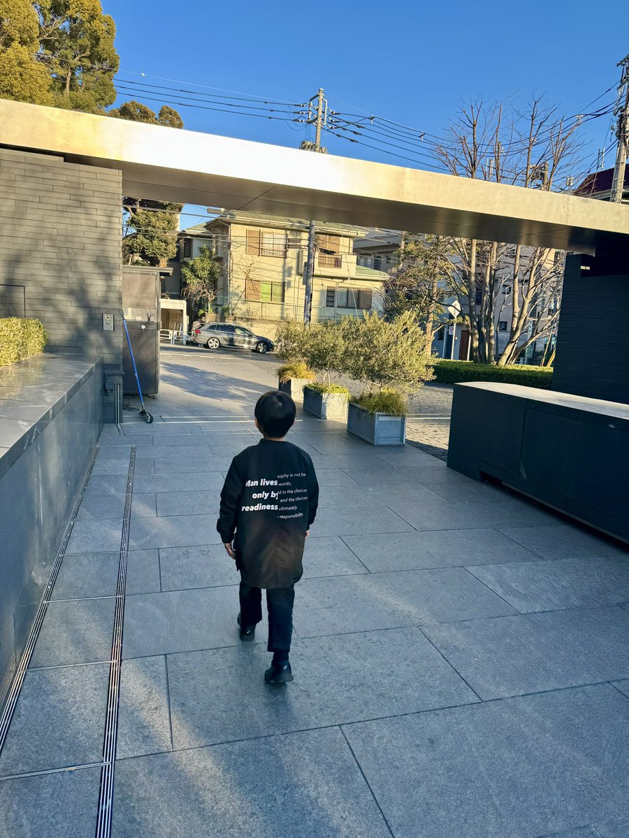 hideto_sa's tweet photo. 僕もやってるアピールで
息子を散髪につれていく https://t.co/tIUMdvWj2m