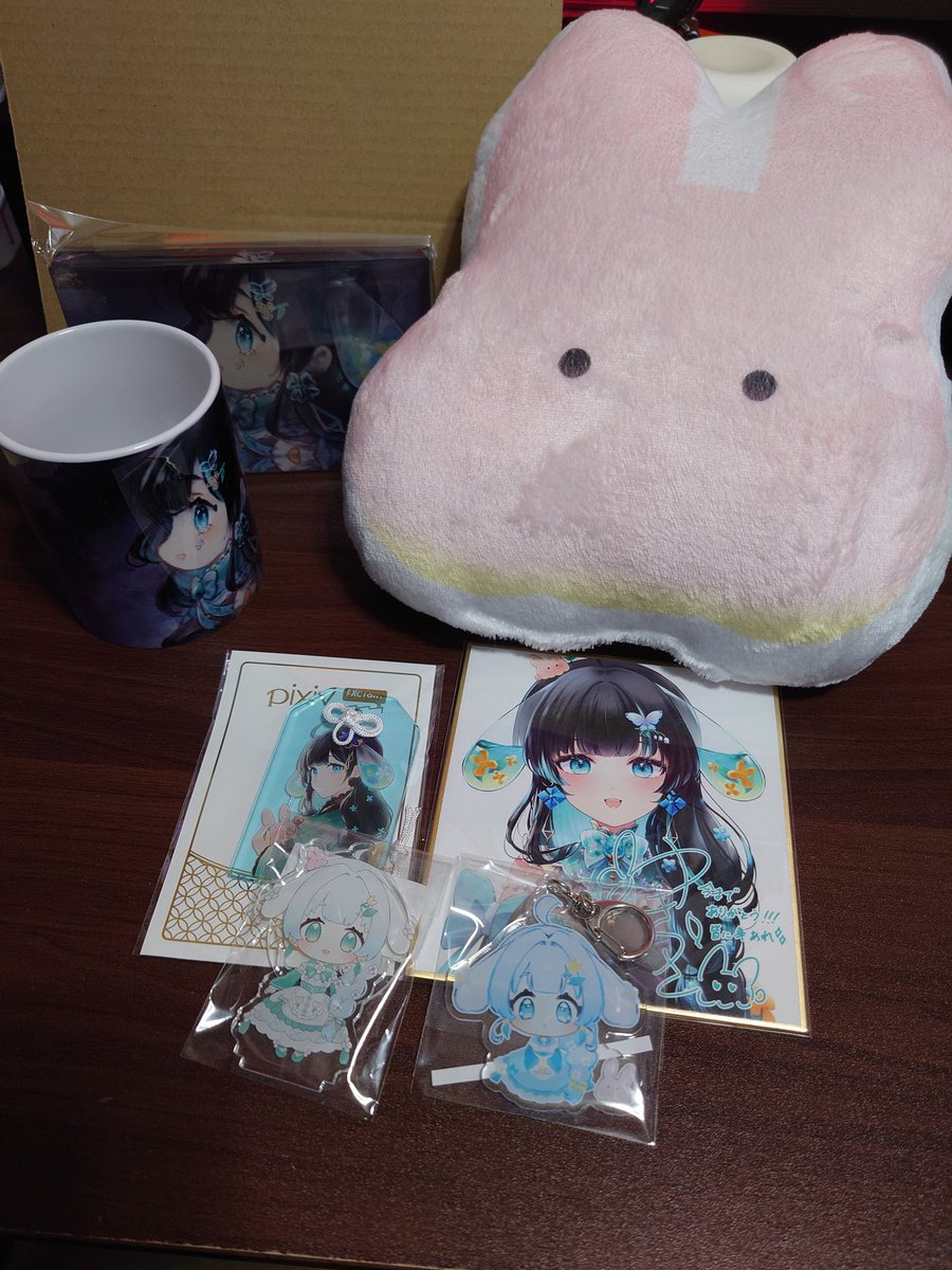 わー！ここにもめんうさちゃんが爆誕✨ 勢ぞろいなグッズ達、お手に