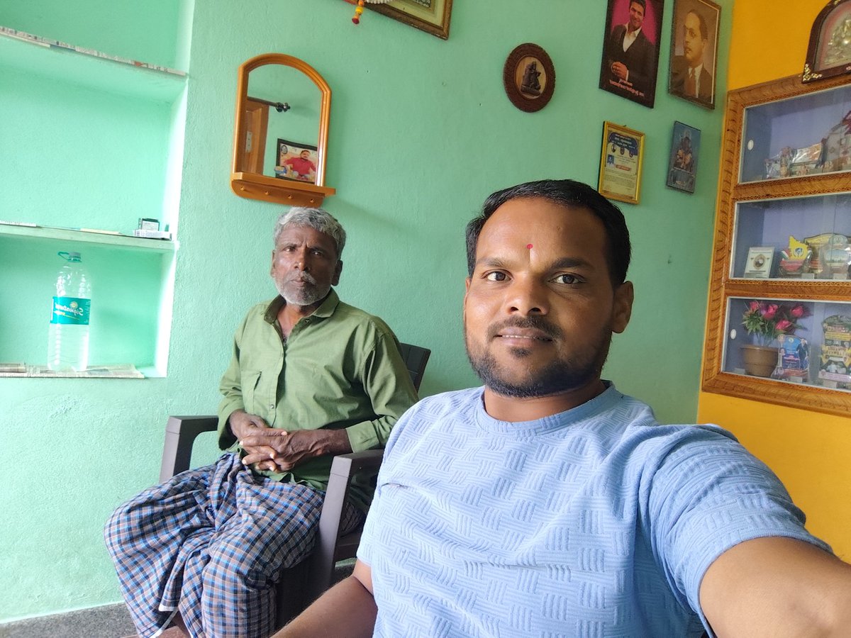 SharanucBJP's tweet photo. ಇಂದು ಪ್ರಧಾನಮಂತ್ರಿ ಮಾನ್ಯ ಶ್ರೀ ನರೇಂದ್ರ ಮೋದಿಯವರು ಅವರ ಮಾಸಿಕ ರೇಡಿಯೋ ಕಾರ್ಯಕ್ರಮ “ಮನ್ ಕೀ ಬಾತ್” (130-ನೇ ಎಪಿಸೋಡ್) ನಲ್ಲಿ ದೇಶದ ಜನತೆಗೆ ನೀಡಿದ ಸಂದೇಶ ವಿಕ್ಷೀಸಲಾಯಿತು.
#MannKiBaat
ದೇಶದ ನಾಗರಿಕರಲ್ಲಿ ಹೊಸ ಚೈತನ್ಯ, ಪ್ರೇರಣೆ ಹಾಗೂ ರಾಷ್ಟ್ರಭಕ್ತಿಯ ಭಾವನೆ ಮೂಡಿಸಿದ ನರೇಂದ್ರ ಮೋದಿಜೀ. @narendramodi @BJP4Karnataka https://t.co/M3Xvn1NcQP