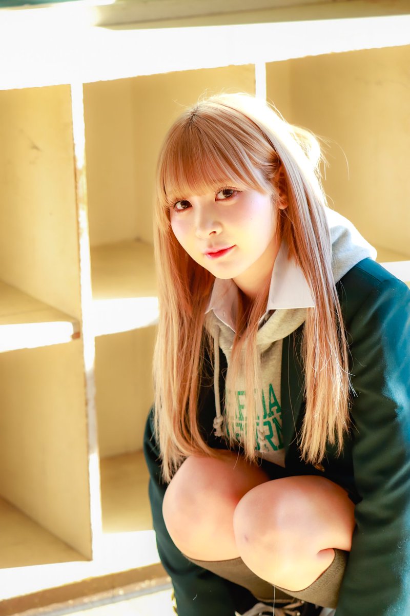 770827's tweet photo. @mei_ravidavi 
2026.01.24 旧金江津小学校
#私立近代麻雀学園

✴️~~~~~~~~~~~~~
#ジョウナイシメイ さん
（@mei_ravidavi）
~~~~~~~~~~~~~✴️
金髪ギャルJKさん💕めちゃめちゃ可愛くて、太陽光の下ではより神々しい✴️

#キンマー
#私立近代麻雀学園
#CONOMi https://t.co/YzLHCn91ZL