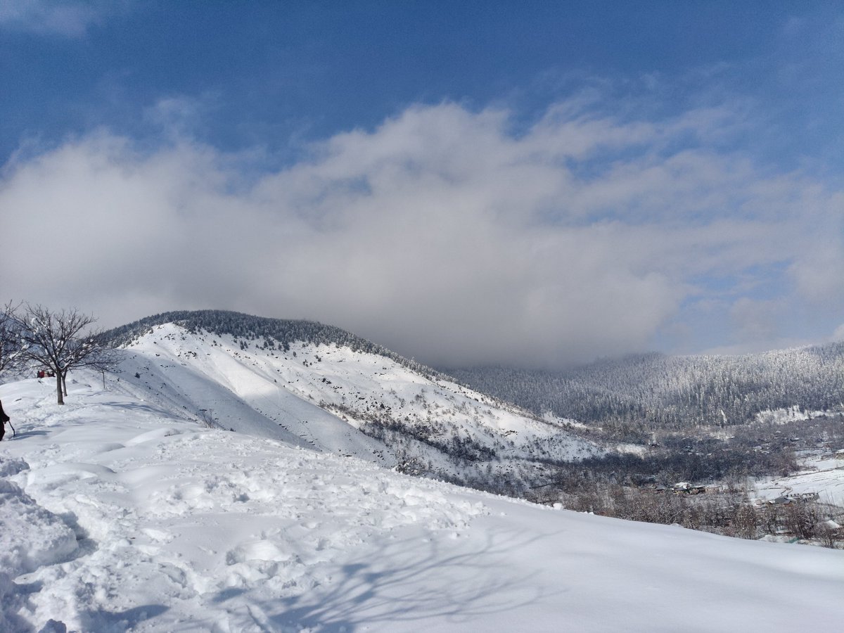 Inammpeer's tweet photo. Cold but beautiful https://t.co/azgkdeuAi1